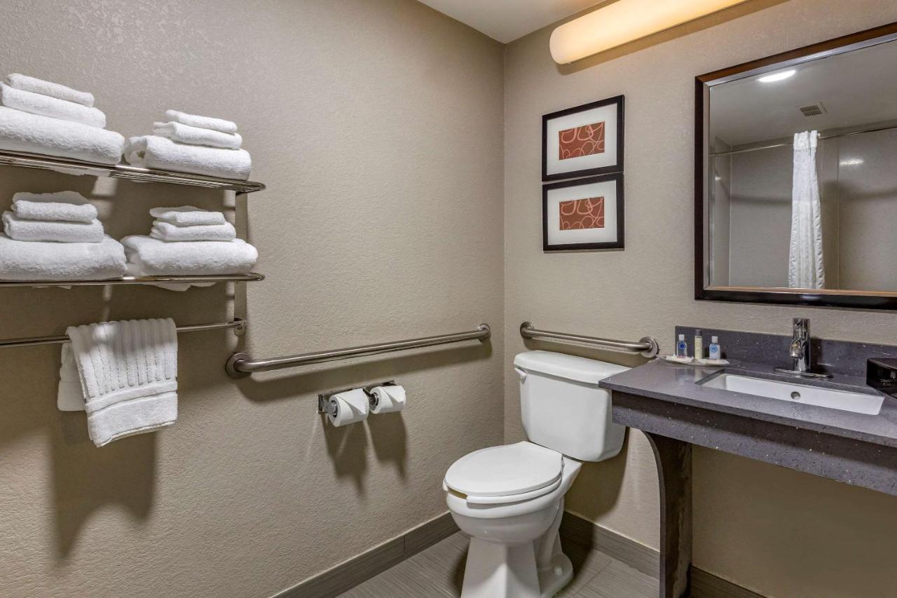 Comfort Suites Pineville - Ballantyne Area Εξωτερικό φωτογραφία