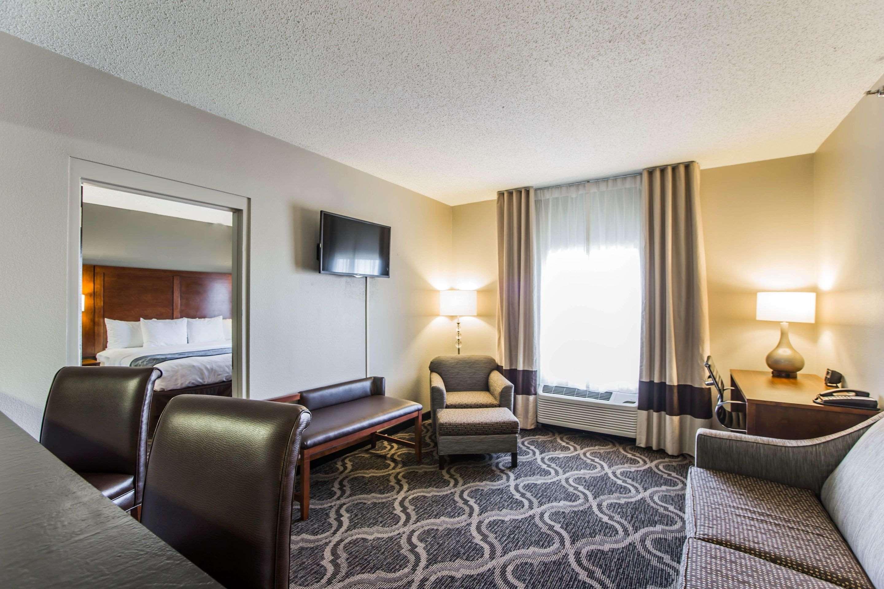 Comfort Suites Pineville - Ballantyne Area Εξωτερικό φωτογραφία