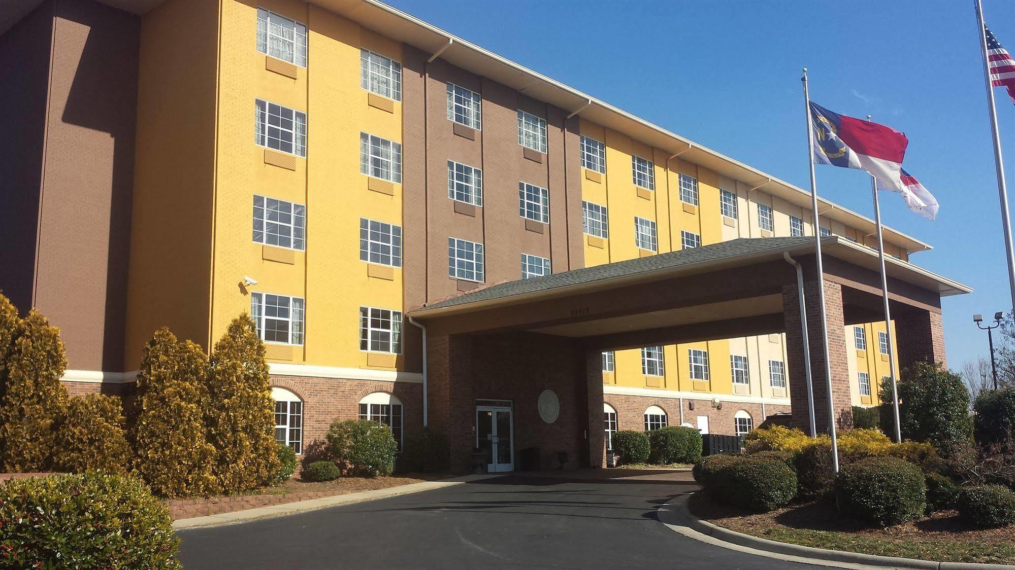 Comfort Suites Pineville - Ballantyne Area Εξωτερικό φωτογραφία
